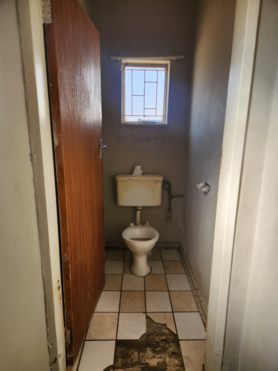 4 Bedroom Property for Sale in Hennenman Free State